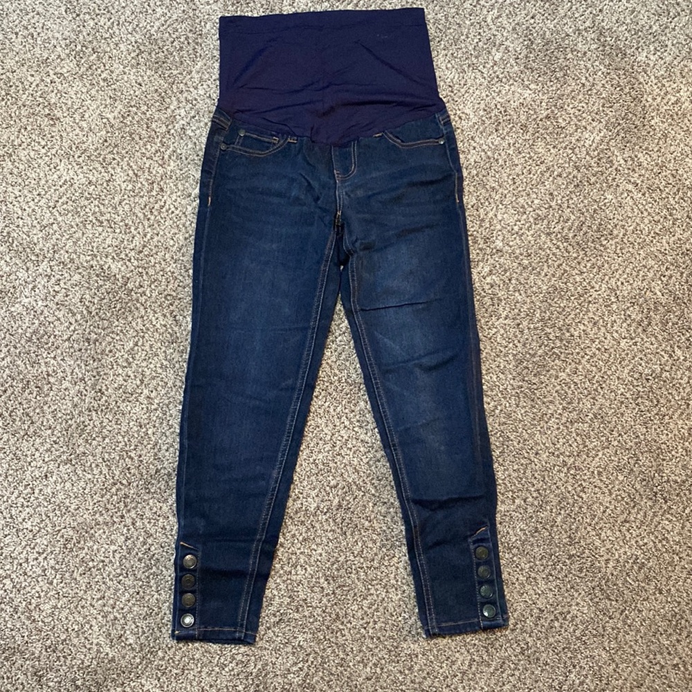 Pinkblush maternity cropped pants size 26